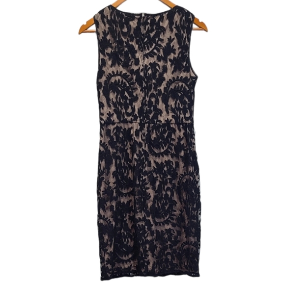 Adrianna Papell Black Lace Shift Dress size 6 - Picture 2 of 4